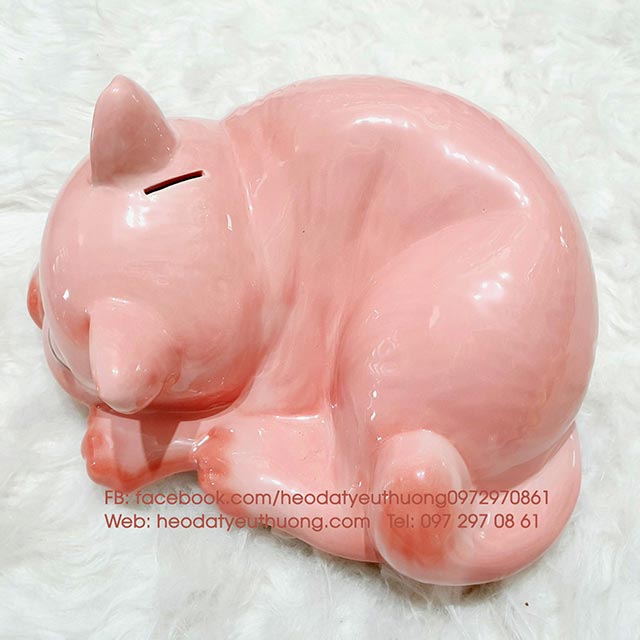 M&egrave;o tiết kiệm d&aacute;ng nằm m&agrave;u hồng